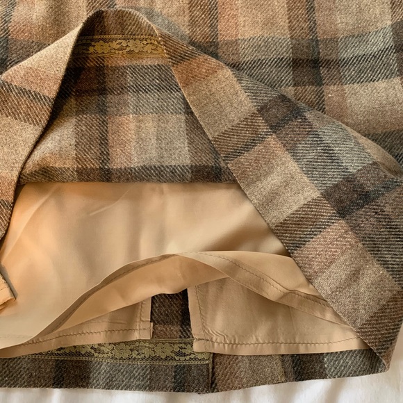 Vintage 60’s 70’s Century (Petites Line) Wool Skirt - Picture 3 of 8